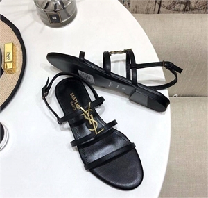 {{productViewItem.photos[photoViewList.activeNavIndex].Alt || productViewItem.photos[photoViewList.activeNavIndex].Description || 'Босоножки YSL'}}