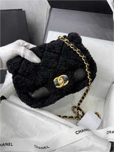 {{productViewItem.photos[photoViewList.activeNavIndex].Alt || productViewItem.photos[photoViewList.activeNavIndex].Description || 'Сумка CHANEL'}}