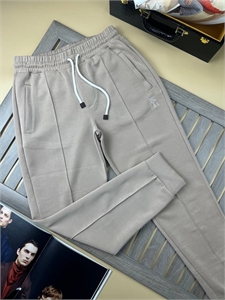 {{productViewItem.photos[photoViewList.activeNavIndex].Alt || productViewItem.photos[photoViewList.activeNavIndex].Description || 'Спортивные штаны BC'}}