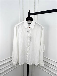 {{productViewItem.photos[photoViewList.activeNavIndex].Alt || productViewItem.photos[photoViewList.activeNavIndex].Description || 'Рубашка kiton'}}