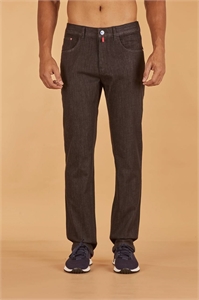 {{productViewItem.photos[photoViewList.activeNavIndex].Alt || productViewItem.photos[photoViewList.activeNavIndex].Description || 'Джинсы kiton'}}