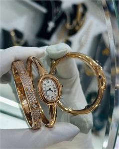 {{productViewItem.photos[photoViewList.activeNavIndex].Alt || productViewItem.photos[photoViewList.activeNavIndex].Description || 'Браслет CARTIER'}}