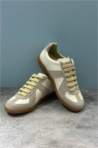 {{productViewItem.photos[photoViewList.activeNavIndex].Alt || productViewItem.photos[photoViewList.activeNavIndex].Description || 'Кроссовки MAISON MARGIELLA'}}