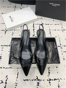 {{productViewItem.photos[photoViewList.activeNavIndex].Alt || productViewItem.photos[photoViewList.activeNavIndex].Description || 'Туфли CELINE'}}