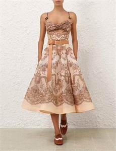 {{productViewItem.photos[photoViewList.activeNavIndex].Alt || productViewItem.photos[photoViewList.activeNavIndex].Description || 'Платье ZIMMERMANN'}}