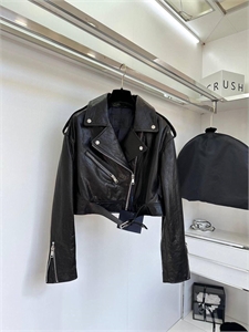{{productViewItem.photos[photoViewList.activeNavIndex].Alt || productViewItem.photos[photoViewList.activeNavIndex].Description || 'Куртка  PRADA'}}