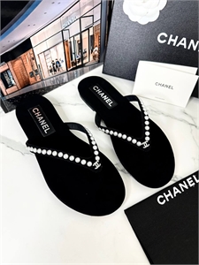 {{productViewItem.photos[photoViewList.activeNavIndex].Alt || productViewItem.photos[photoViewList.activeNavIndex].Description || 'Сланцы CHANEL'}}