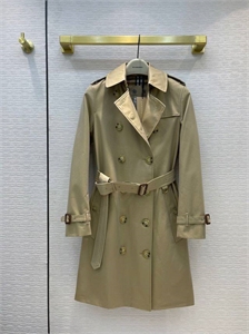 {{productViewItem.photos[photoViewList.activeNavIndex].Alt || productViewItem.photos[photoViewList.activeNavIndex].Description || 'Тренч BURBERRY'}}