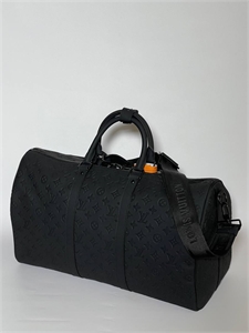 {{productViewItem.photos[photoViewList.activeNavIndex].Alt || productViewItem.photos[photoViewList.activeNavIndex].Description || 'Дорожная сумка LV'}}
