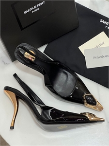 {{productViewItem.photos[photoViewList.activeNavIndex].Alt || productViewItem.photos[photoViewList.activeNavIndex].Description || 'Туфли YSL'}}