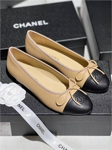 {{productViewItem.photos[photoViewList.activeNavIndex].Alt || productViewItem.photos[photoViewList.activeNavIndex].Description || 'Балетки CHANEL'}}