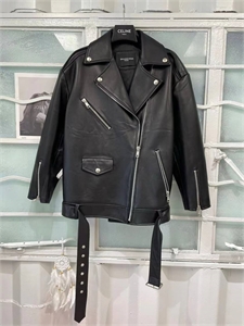 {{productViewItem.photos[photoViewList.activeNavIndex].Alt || productViewItem.photos[photoViewList.activeNavIndex].Description || 'Куртка BALENCIAGA'}}