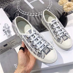 {{productViewItem.photos[photoViewList.activeNavIndex].Alt || productViewItem.photos[photoViewList.activeNavIndex].Description || 'Кеды DIOR'}}