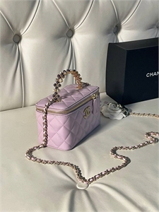 {{productViewItem.photos[photoViewList.activeNavIndex].Alt || productViewItem.photos[photoViewList.activeNavIndex].Description || 'Сумка CHANEL'}}