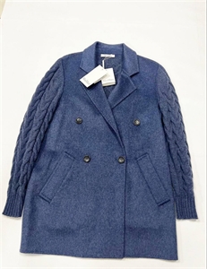 {{productViewItem.photos[photoViewList.activeNavIndex].Alt || productViewItem.photos[photoViewList.activeNavIndex].Description || 'Пальто MAX MARA'}}