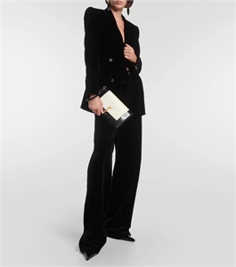 {{productViewItem.photos[photoViewList.activeNavIndex].Alt || productViewItem.photos[photoViewList.activeNavIndex].Description || 'Костюм YSL'}}