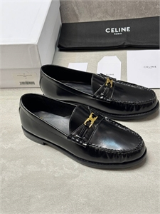 {{productViewItem.photos[photoViewList.activeNavIndex].Alt || productViewItem.photos[photoViewList.activeNavIndex].Description || 'Лоферы CELINE'}}