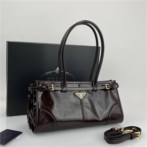 {{productViewItem.photos[photoViewList.activeNavIndex].Alt || productViewItem.photos[photoViewList.activeNavIndex].Description || 'Сумка PRADA'}}