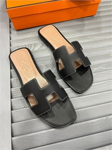 Шлепанцы HERMES 128837