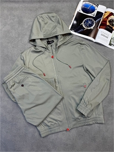 Прогулочный костюм kiton 129008