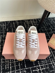 {{productViewItem.photos[photoViewList.activeNavIndex].Alt || productViewItem.photos[photoViewList.activeNavIndex].Description || 'Кроссовки MIU MIU'}}