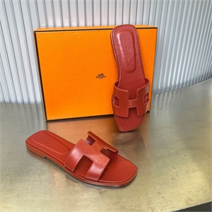 Шлепанцы HERMES 129304