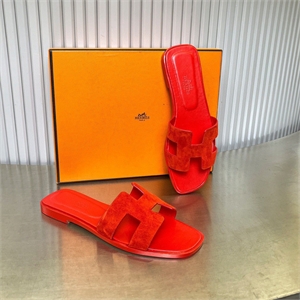 Шлепанцы HERMES 129305