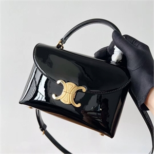 {{productViewItem.photos[photoViewList.activeNavIndex].Alt || productViewItem.photos[photoViewList.activeNavIndex].Description || 'Сумка CELINE'}}