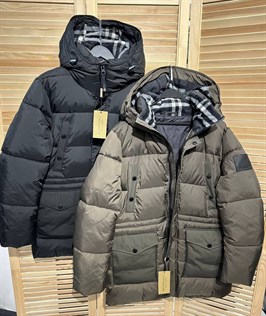 Пуховик Burberry 43139