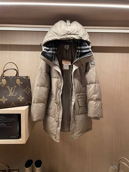 Пуховик Burberry 41522