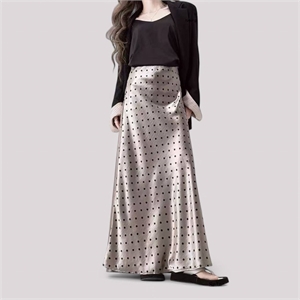 {{productViewItem.photos[photoViewList.activeNavIndex].Alt || productViewItem.photos[photoViewList.activeNavIndex].Description || 'Юбка YSL'}}