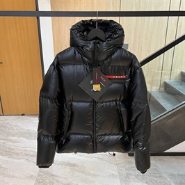 пуховик Prada 42666