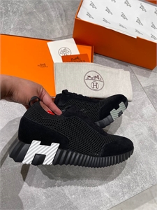 {{productViewItem.photos[photoViewList.activeNavIndex].Alt || productViewItem.photos[photoViewList.activeNavIndex].Description || 'Кроссовки HERMES'}}