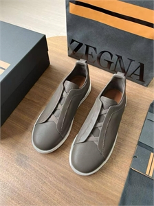{{productViewItem.photos[photoViewList.activeNavIndex].Alt || productViewItem.photos[photoViewList.activeNavIndex].Description || 'Слипоны ZEGNA'}}