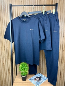 {{productViewItem.photos[photoViewList.activeNavIndex].Alt || productViewItem.photos[photoViewList.activeNavIndex].Description || 'Костюм KITON (тройка)'}}