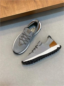 {{productViewItem.photos[photoViewList.activeNavIndex].Alt || productViewItem.photos[photoViewList.activeNavIndex].Description || 'Кроссовки TOD&#39;S'}}