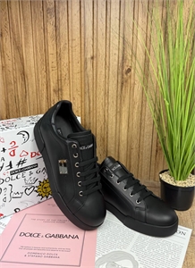 {{productViewItem.photos[photoViewList.activeNavIndex].Alt || productViewItem.photos[photoViewList.activeNavIndex].Description || 'Кеды DIOR'}}