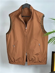 {{productViewItem.photos[photoViewList.activeNavIndex].Alt || productViewItem.photos[photoViewList.activeNavIndex].Description || 'Жилет LP'}}