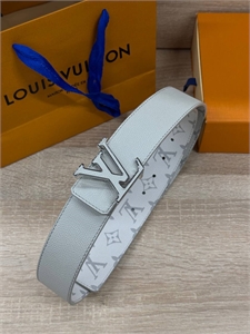 {{productViewItem.photos[photoViewList.activeNavIndex].Alt || productViewItem.photos[photoViewList.activeNavIndex].Description || 'Ремень LV'}}