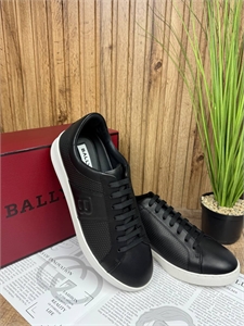 {{productViewItem.photos[photoViewList.activeNavIndex].Alt || productViewItem.photos[photoViewList.activeNavIndex].Description || 'Кеды BALLY'}}