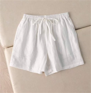 {{productViewItem.photos[photoViewList.activeNavIndex].Alt || productViewItem.photos[photoViewList.activeNavIndex].Description || 'Шорты LORO PIANA'}}