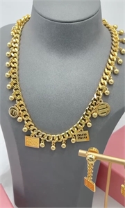 {{productViewItem.photos[photoViewList.activeNavIndex].Alt || productViewItem.photos[photoViewList.activeNavIndex].Description || 'Колье MIU MIU'}}