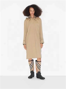 {{productViewItem.photos[photoViewList.activeNavIndex].Alt || productViewItem.photos[photoViewList.activeNavIndex].Description || 'Тренч BURBERRY'}}
