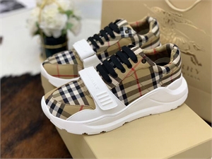 {{productViewItem.photos[photoViewList.activeNavIndex].Alt || productViewItem.photos[photoViewList.activeNavIndex].Description || 'Кроссовки BURBERRY'}}