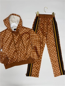 Костюм LOUIS VUITTON 132964