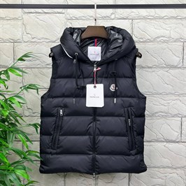 Безрукавка moncler 13678