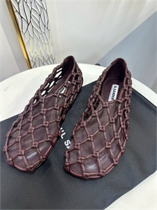 {{productViewItem.photos[photoViewList.activeNavIndex].Alt || productViewItem.photos[photoViewList.activeNavIndex].Description || 'Балетки JIL SANDER'}}