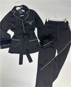 Костюм PRADA 133578
