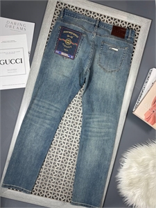 {{productViewItem.photos[photoViewList.activeNavIndex].Alt || productViewItem.photos[photoViewList.activeNavIndex].Description || 'Джинсы GUCCI'}}