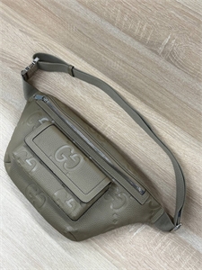 {{productViewItem.photos[photoViewList.activeNavIndex].Alt || productViewItem.photos[photoViewList.activeNavIndex].Description || 'Сумка GUCCI'}}